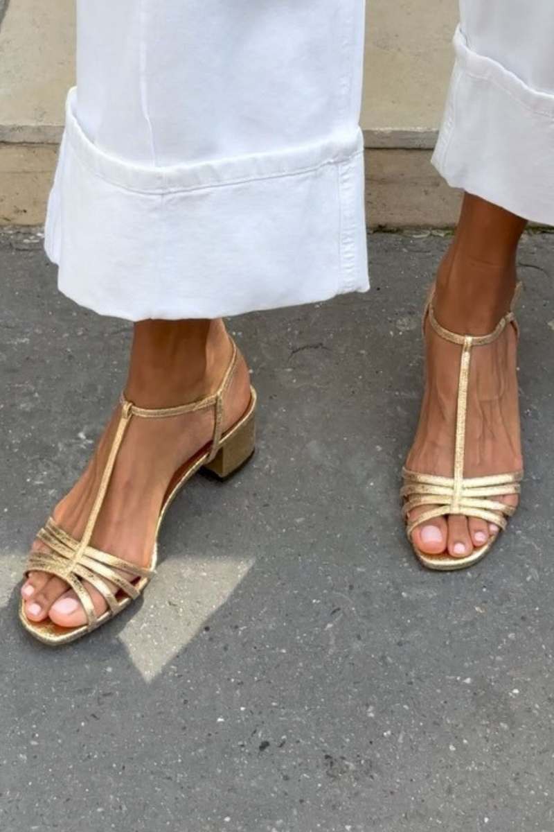 Allegra | Sandalias Doradas, Elegancia Cotidiana